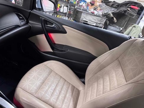 Used 2016 Buick Cascada Premium image 15