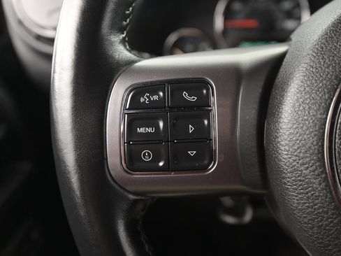 Used 2018 Jeep Wrangler Unlimited Sahara image 44