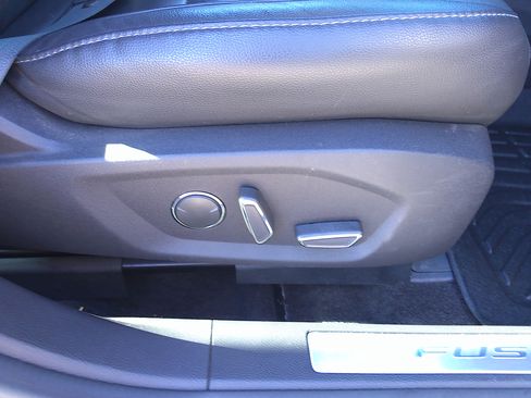 Used 2015 Ford Fusion Titanium FWD image 38