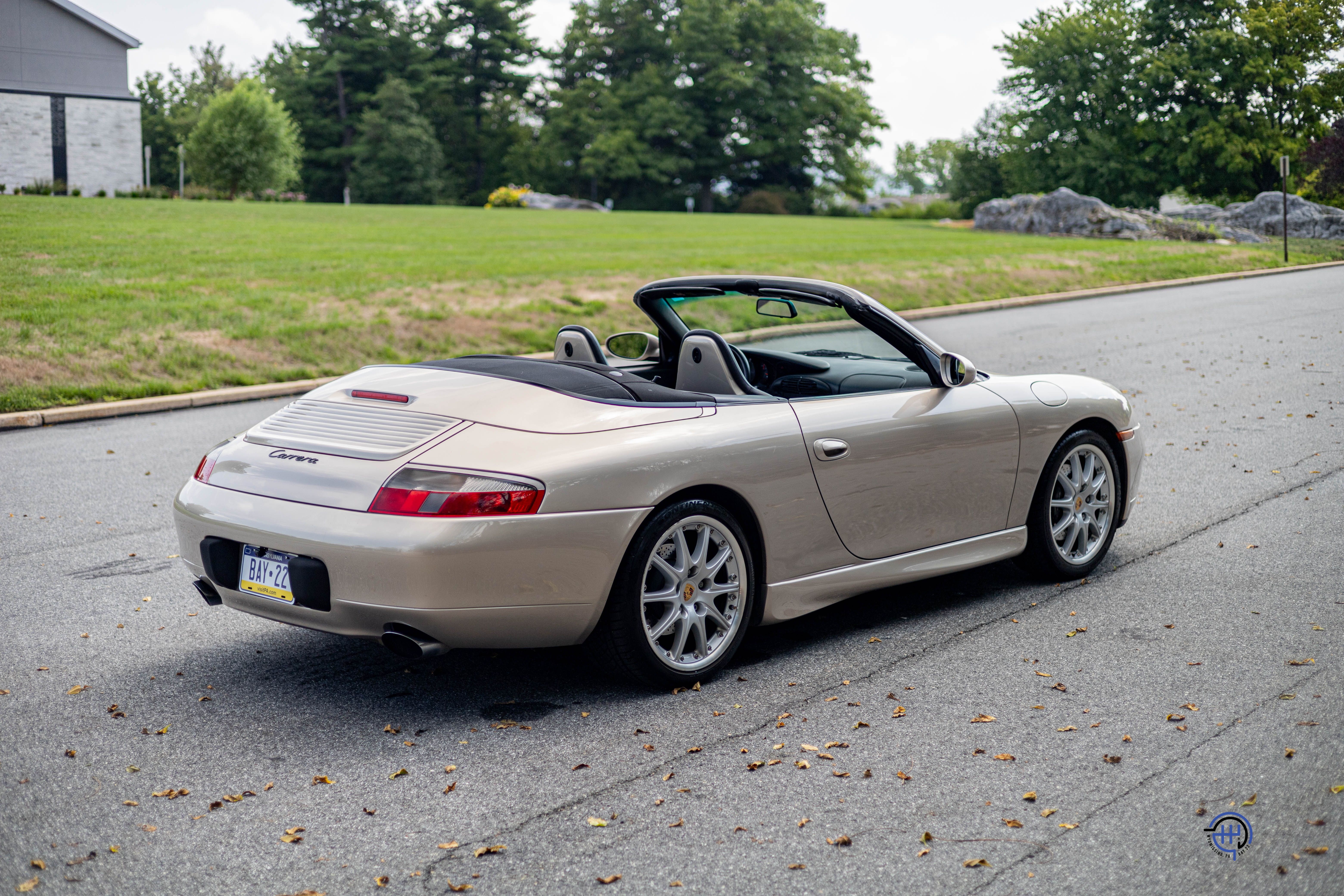 Used 2000 Porsche 911 Carrera Cabriolet RWD image 33