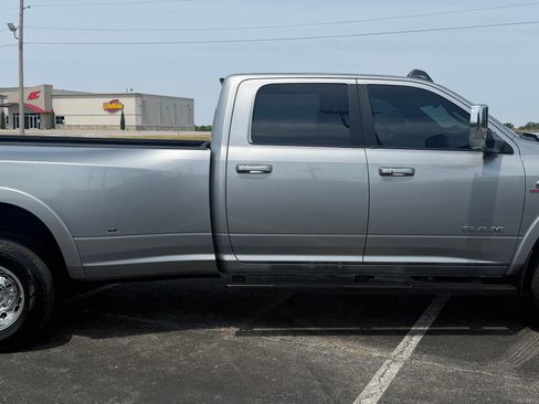 Used 2021 RAM 3500 4x4 Crew Cab Laramie DRW image 6