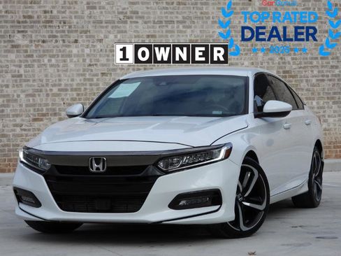 Used 2020 Honda Accord Sport image 2