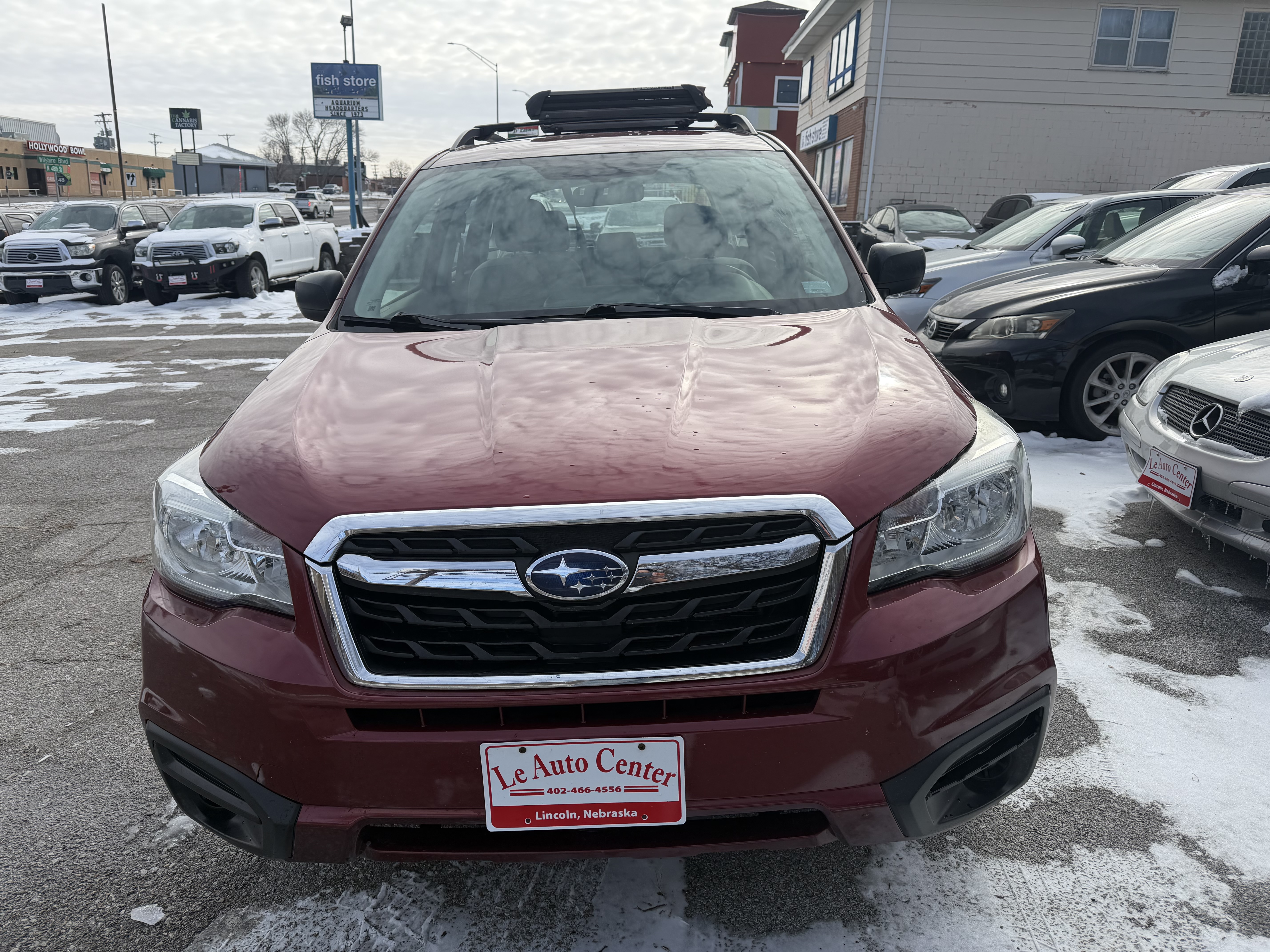 Used 2017 Subaru Forester 2.5i AWD/4WD image 3
