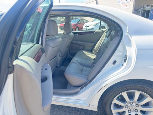 Used 2004 Lexus ES 330 image 20