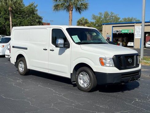 Used 2021 Nissan NV 2500 SV image 8