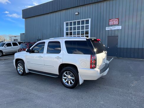 Used 2012 GMC Yukon Denali image 7