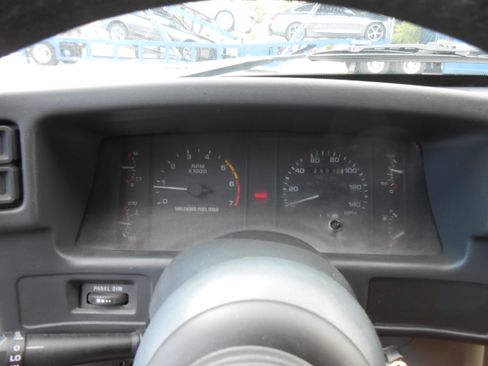 Used 1989 Ford Mustang LX RWD image 14
