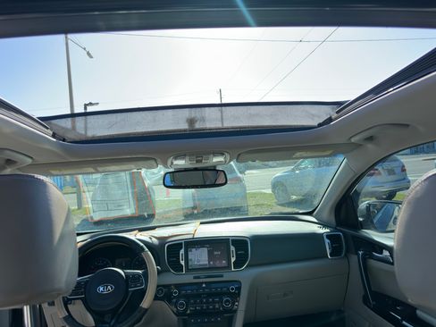 Used 2018 Kia Sportage EX image 7