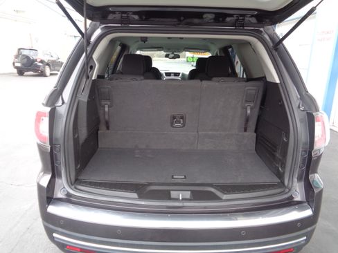 Used 2014 GMC Acadia SLE image 12