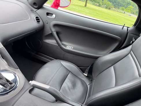 Used 2007 Pontiac Solstice image 9