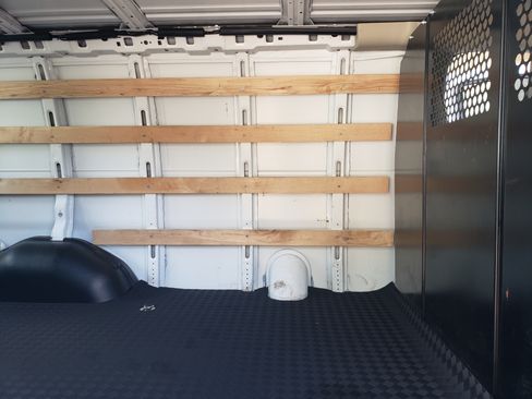 Used 2024 Chevrolet Express 2500 image 10