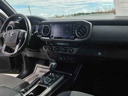Used 2021 Toyota Tacoma image 15