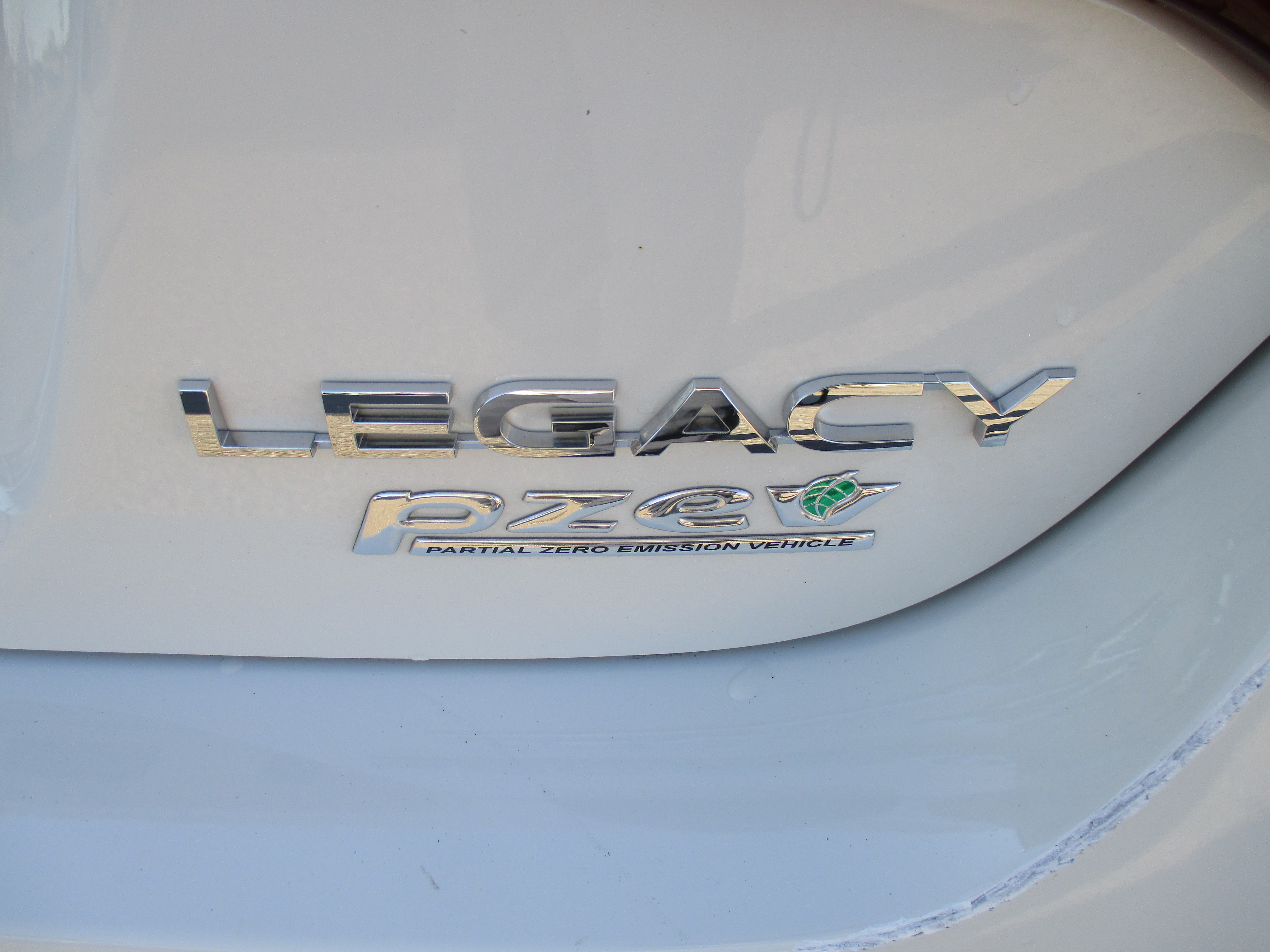 Used 2017 Subaru Legacy 2.5i Limited Sedan 4D AWD/4WD image 15