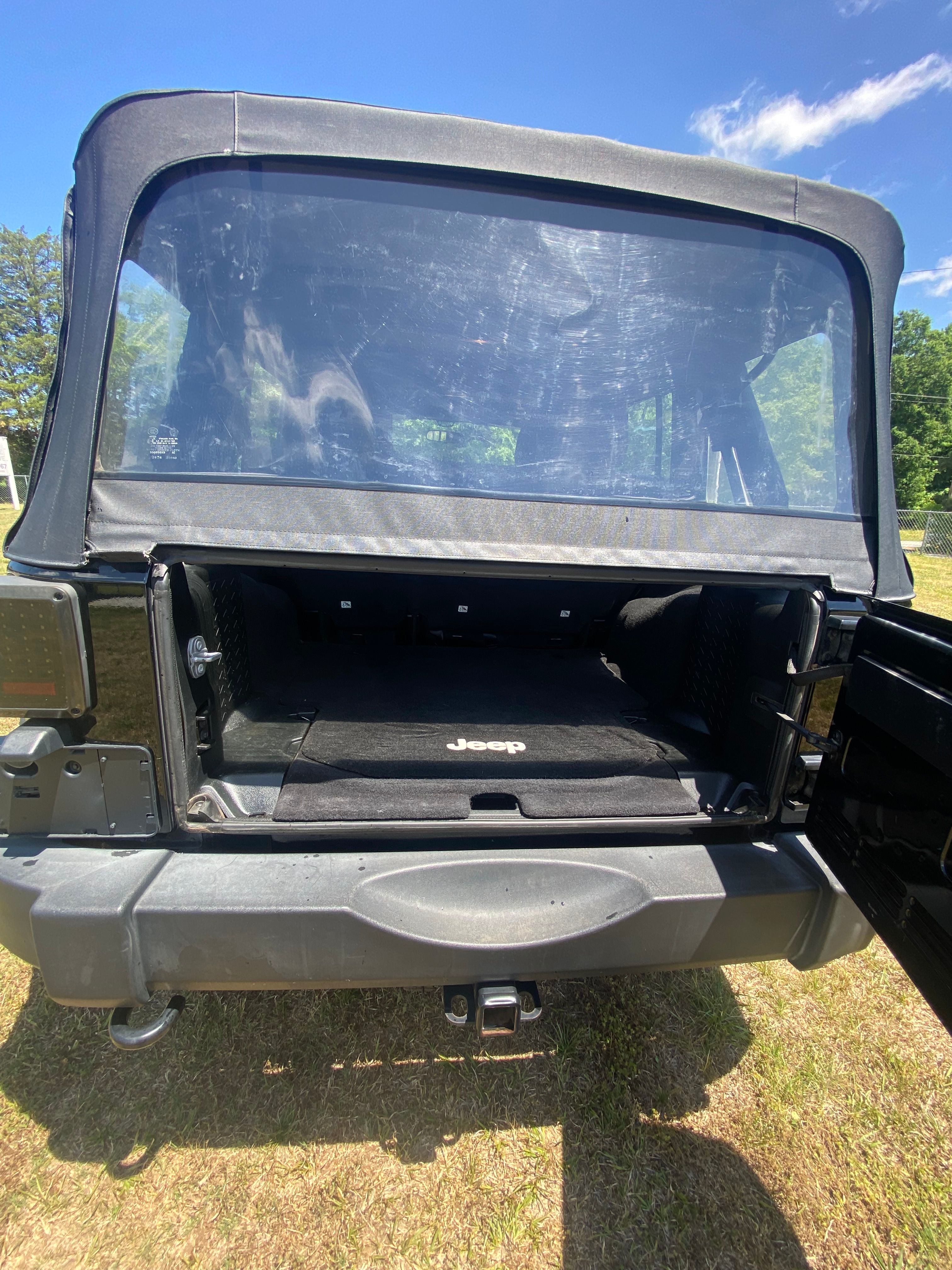 Used 2017 Jeep Wrangler 4WD Unlimited Sport image 7