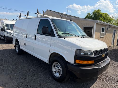 Used 2020 Chevrolet Express 2500 image 6