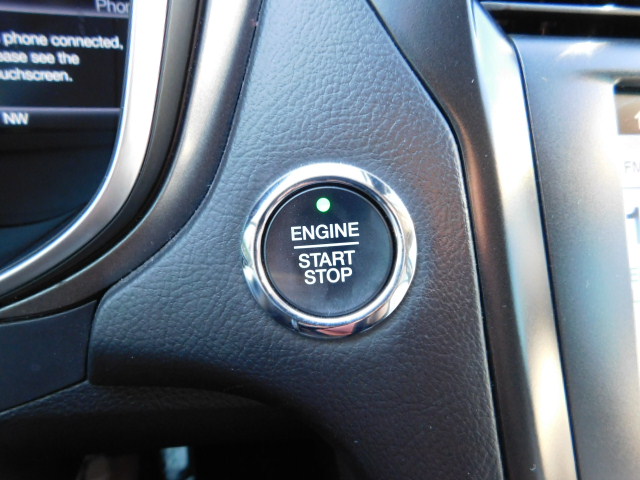 Used 2019 Ford Fusion SE FWD image 17
