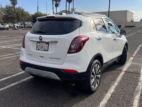 Used 2017 Buick Encore Essence image 5