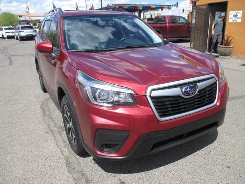 Used 2020 Subaru Forester 2.5i Premium Sport Utility 4D AWD/4WD image 15
