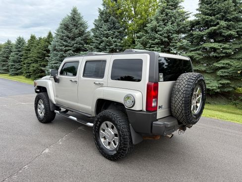 Used 2008 HUMMER H3 Alpha AWD/4WD image 5