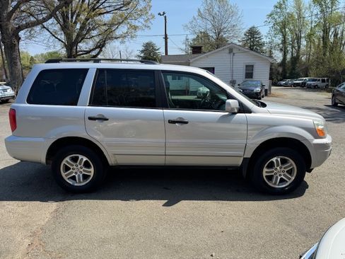 Used 2004 Honda Pilot EX image 6