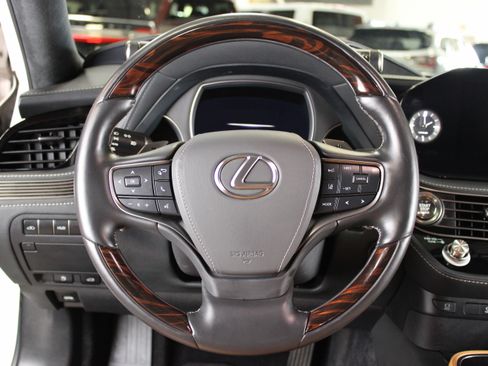 Used 2023 Lexus LS 500 image 6