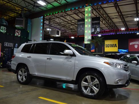 Used 2013 Toyota Highlander Limited FWD image 13