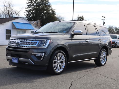 Used 2018 Ford Expedition Platinum image 4