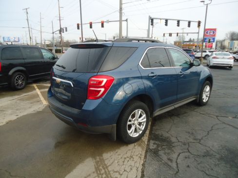 Used 2017 Chevrolet Equinox LT image 17