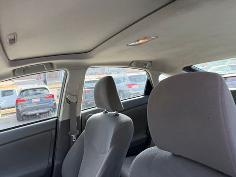 Used 2010 Toyota Prius Four image 16