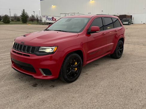 Used 2021 Jeep Grand Cherokee Trackhawk image 10