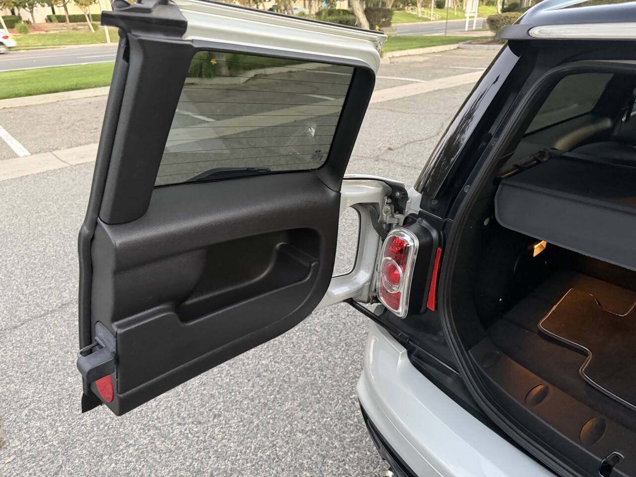 Used 2014 MINI Cooper Clubman John Cooper Works FWD image 33