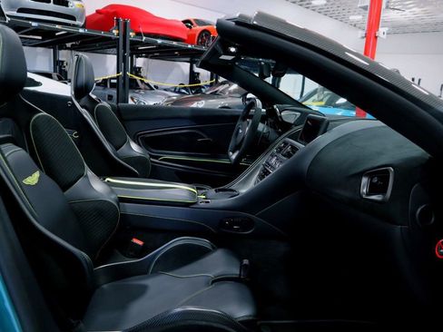 Used 2023 Aston Martin DBS image 31