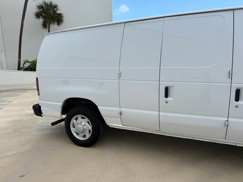 Used 2007 Ford E-150 and Econoline 150 RWD image 45