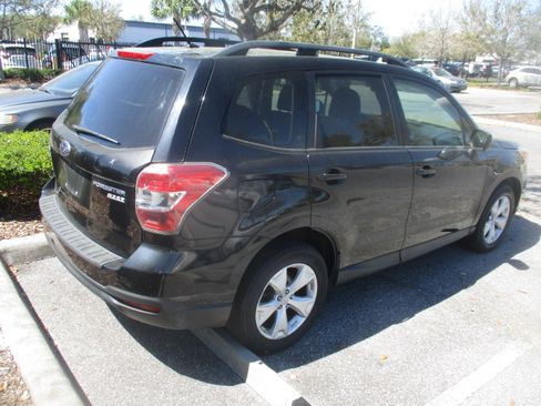 Used 2014 Subaru Forester 2.5i Premium image 4