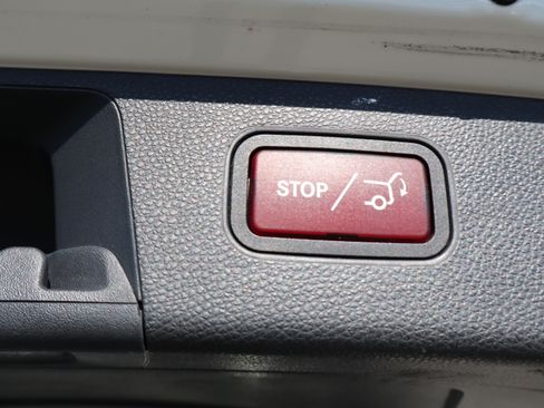 Used 2012 Mercedes-Benz GLK 350 image 33