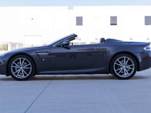 Used 2010 Aston Martin V8 Vantage image 10