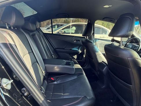 Used 2017 Honda Accord Sport Special Edition image 6