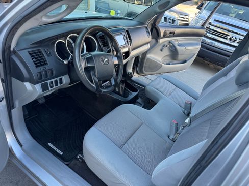 Used 2014 Toyota Tacoma image 16