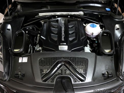 Used 2017 Porsche Macan GTS image 37