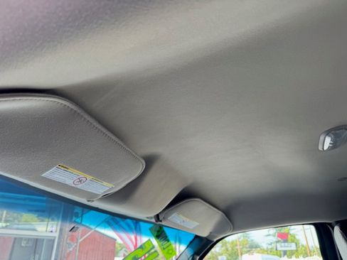 Used 2015 Chevrolet Express 3500 image 13