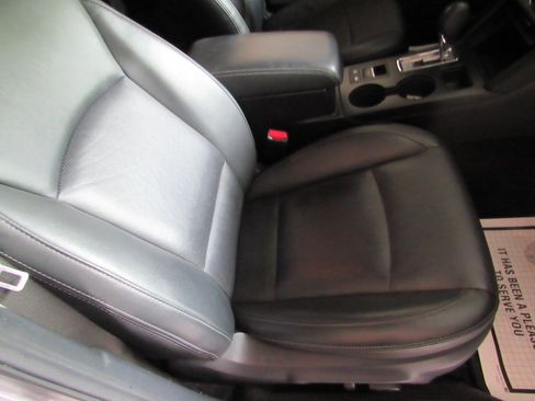 Used 2015 Subaru Outback 3.6R Limited AWD/4WD image 17