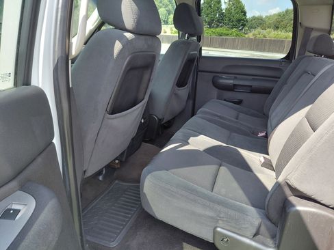 Used 2007 Chevrolet Silverado 2500 LT image 12