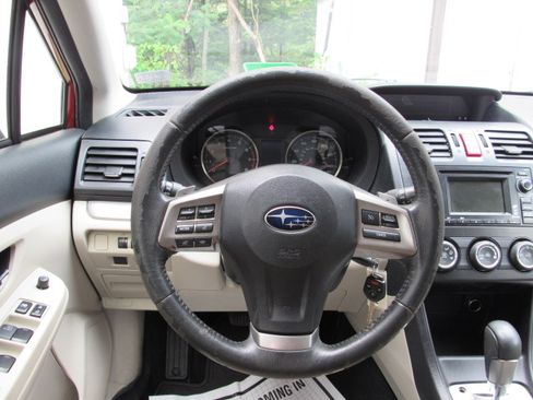 Used 2014 Subaru XV Crosstrek 2.0i Limited AWD/4WD image 18