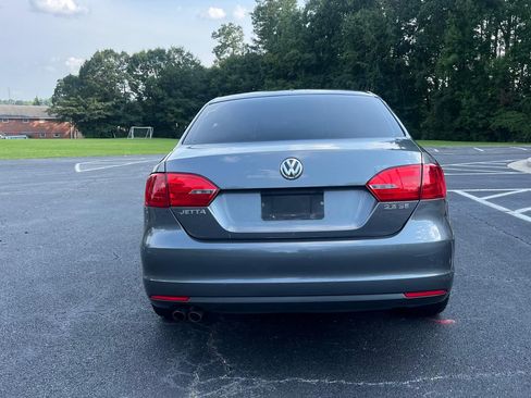 Used 2013 Volkswagen Jetta SE Sedan FWD image 6