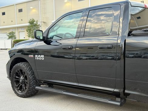 Used 2014 RAM 1500 ST RWD image 37
