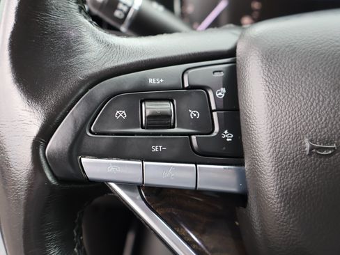 Used 2020 Cadillac XT6 Premium Luxury image 25