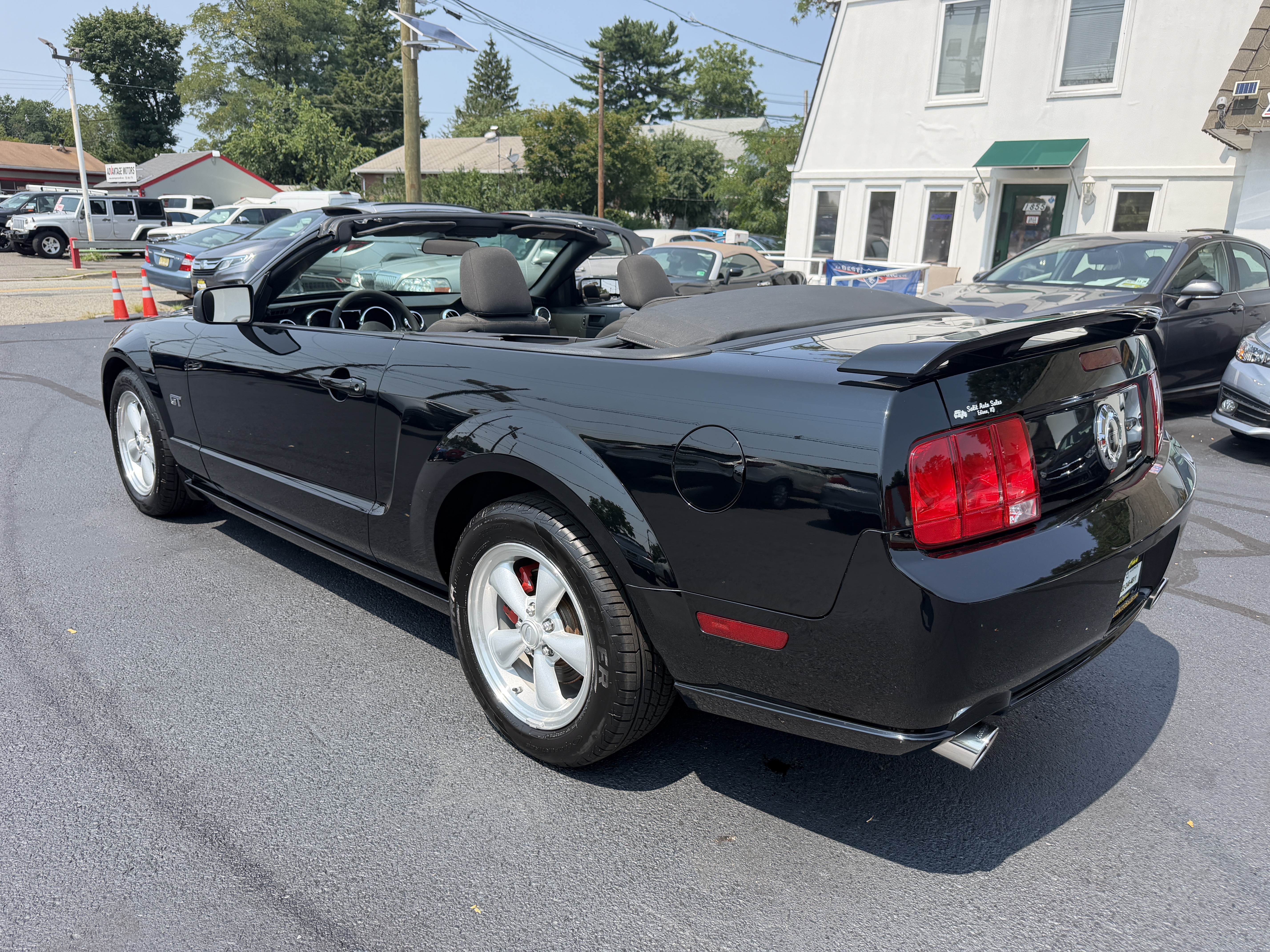 Used 2007 Ford Mustang GT Convertible RWD image 26