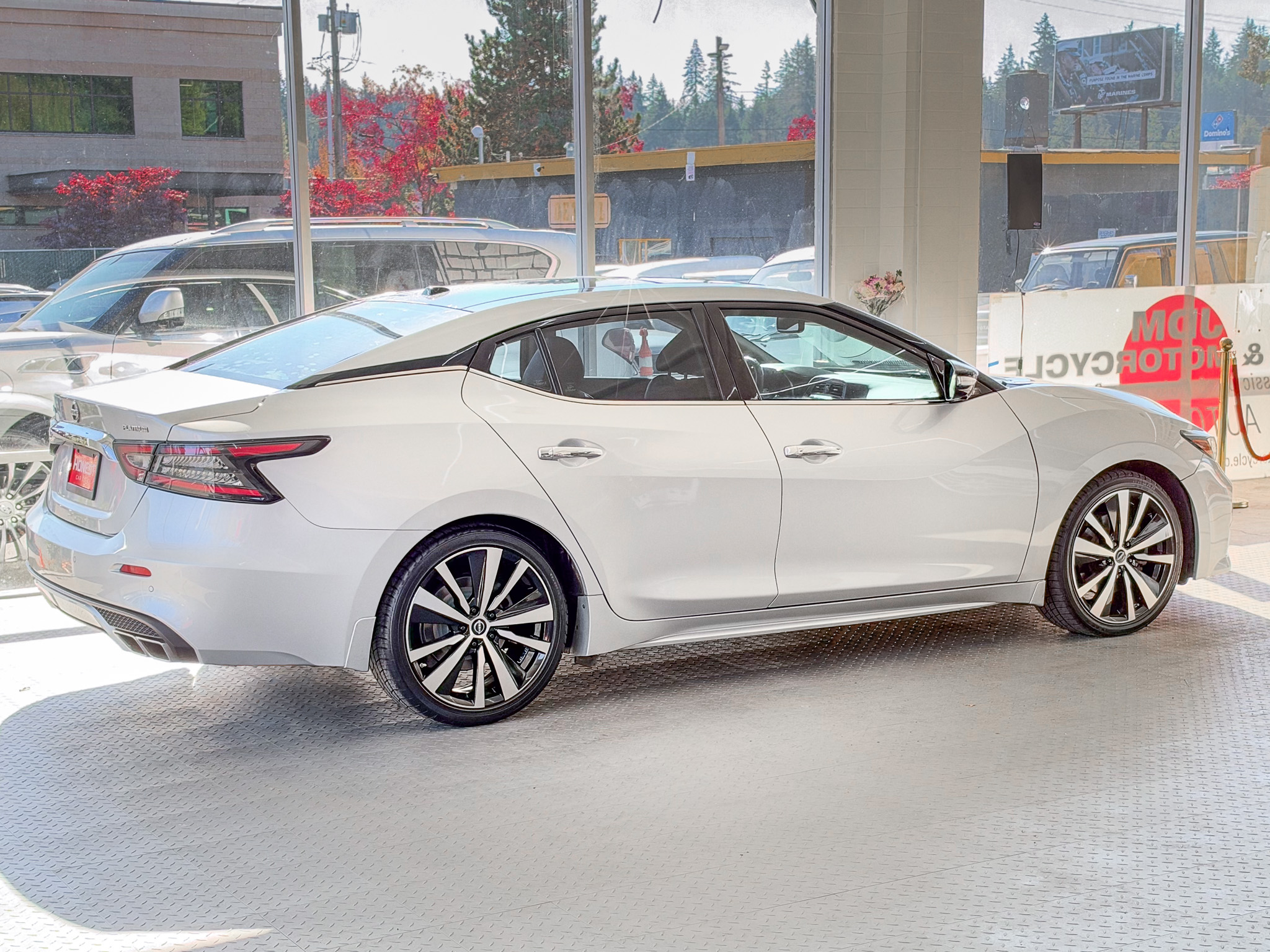 Used 2020 Nissan Maxima Platinum FWD image 4