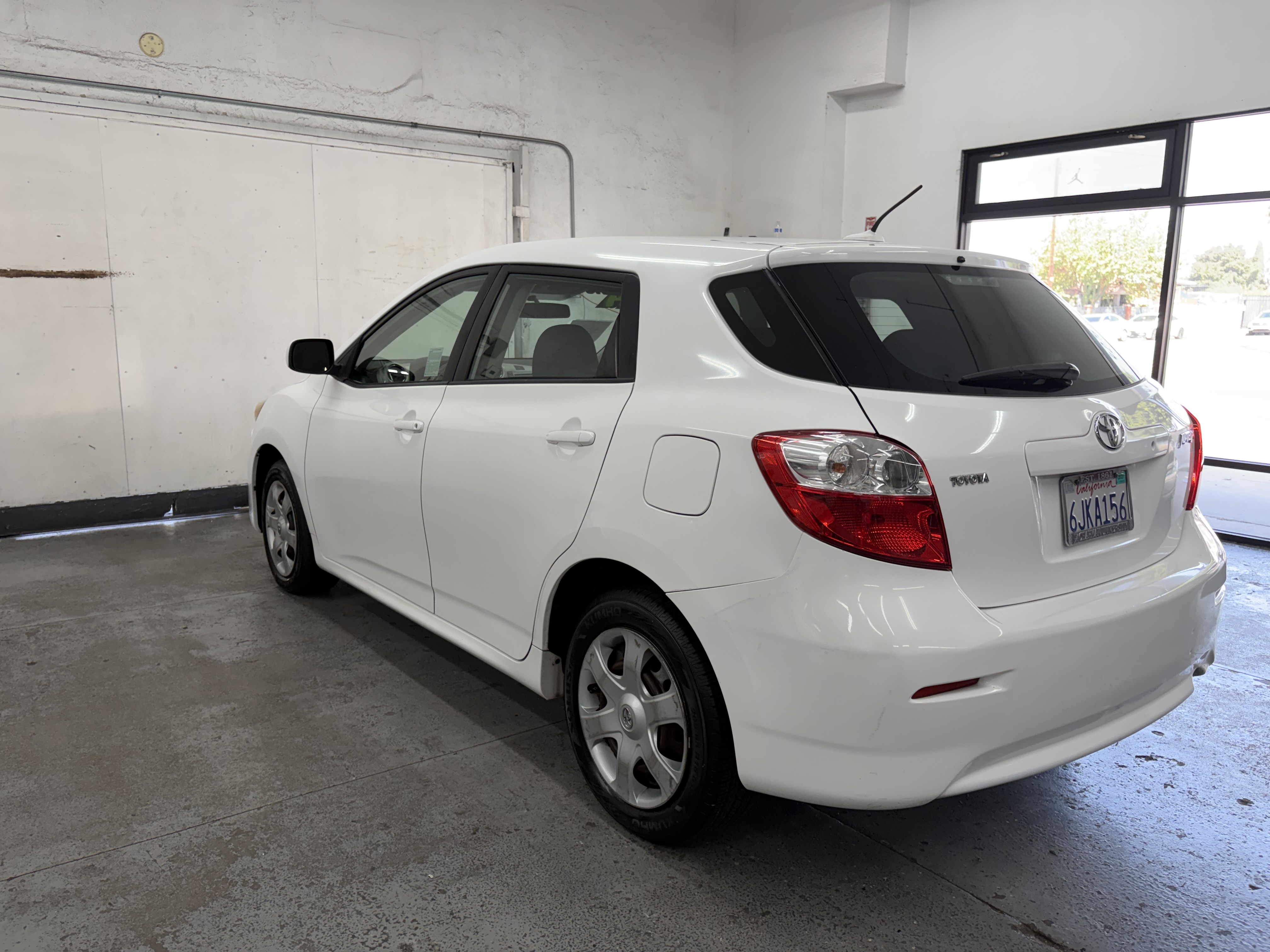 Used 2009 Toyota Matrix UNAVAIL FWD image 4