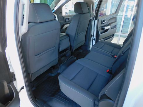 Used 2017 Chevrolet Silverado 1500 4x4 Crew Cab LT image 21